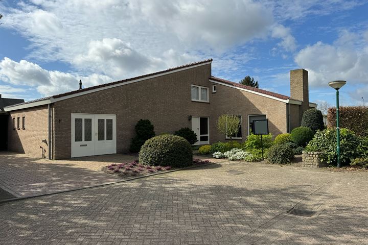 Hoogeind 37 in Luyksgestel foto