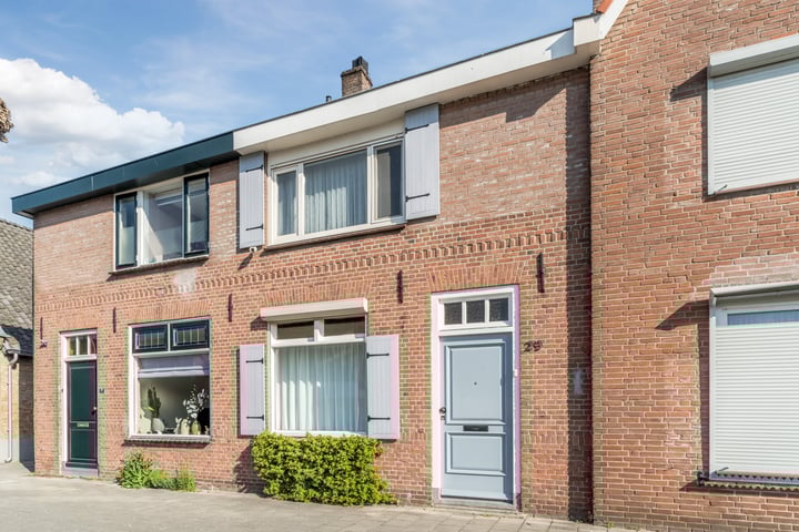 Hoogeinde 29 in Waalwijk