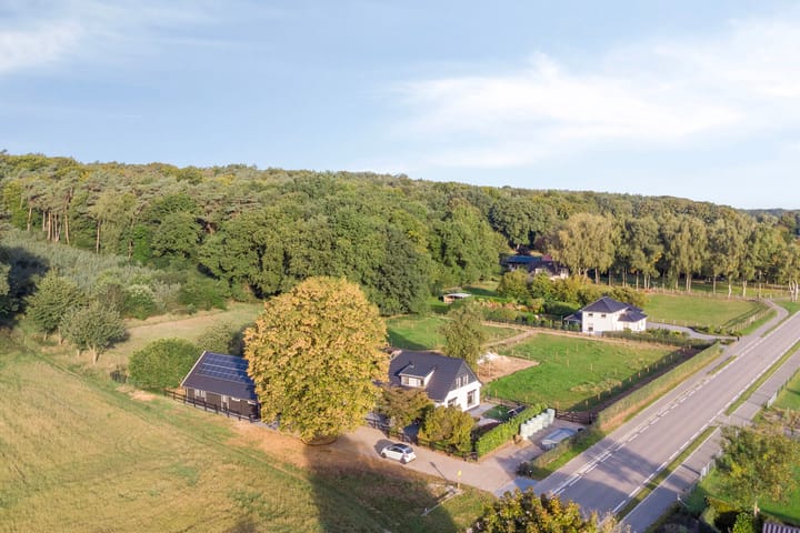 Hooglandseweg 24 in Braamt foto