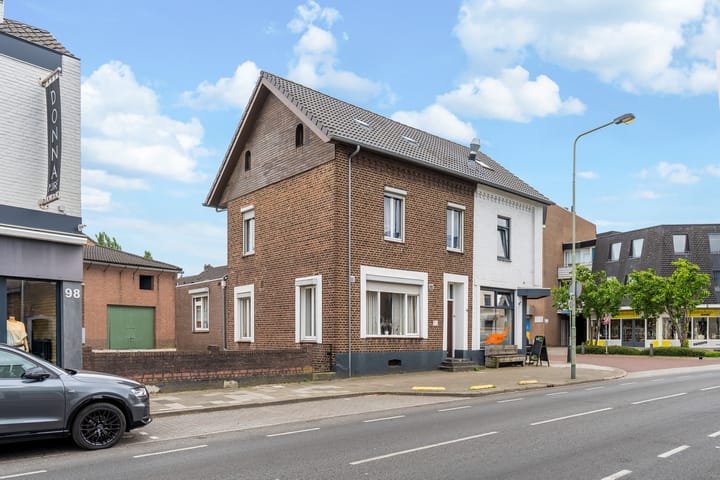 Hoogstraat 100 in Landgraaf foto