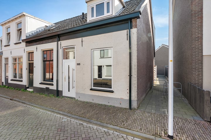 Hoogstraat 105 in Zwolle foto
