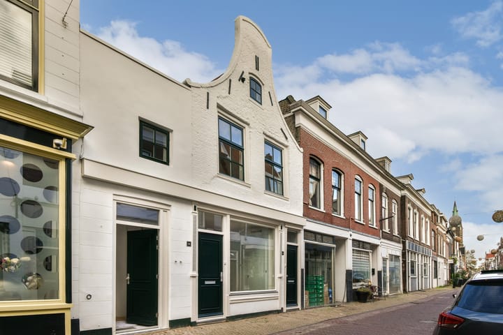 Hoogstraat 120 in Vlaardingen foto