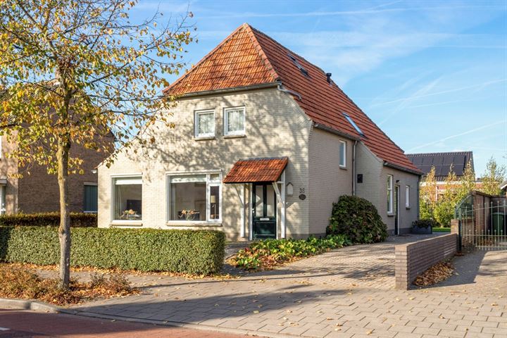 Hoogstraat 36 in Heesch foto