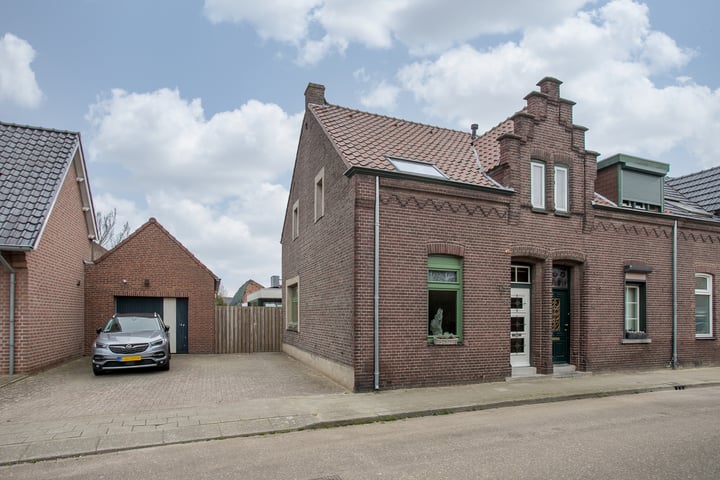 Hoogstraat 44 in Tegelen foto