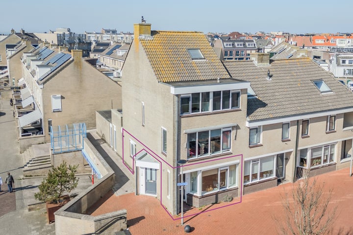 Hoogstraat 47 in Katwijk foto