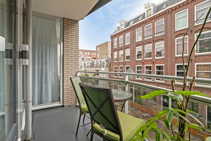 Hoogte Kadijk 108E in Amsterdam