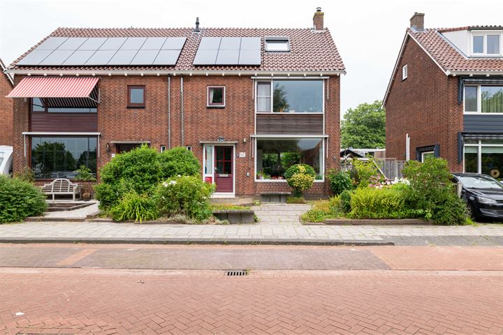 Hoogwerfsingel 7 in Spijkenisse foto