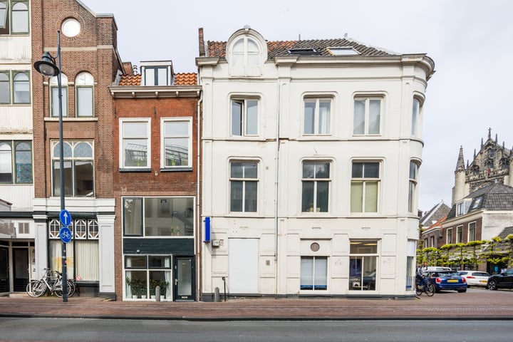 Hooigracht 4 in Leiden foto