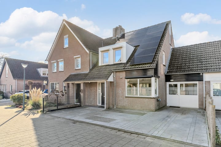 Hooiland 24 in Geldrop foto