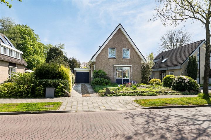 Hooiweg 17 in Eelde foto