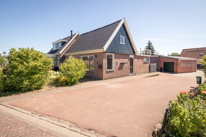 Horn 27 in Lutjebroek foto