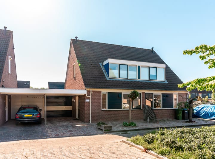 Horst 32 4 in Lelystad foto