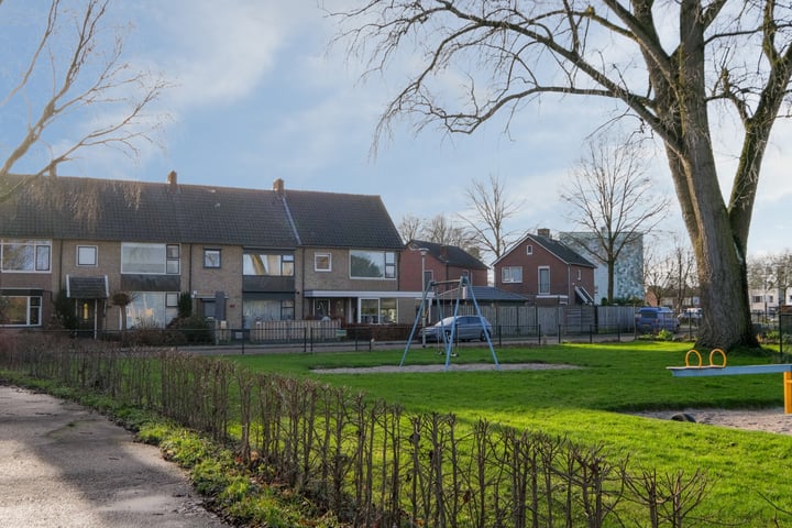 Horstlaan 106 in Almelo foto