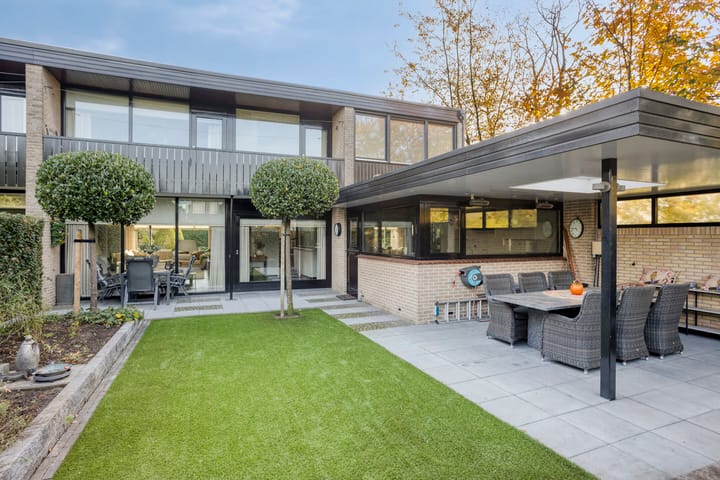 Horstlindelaan 18 in Enschede foto