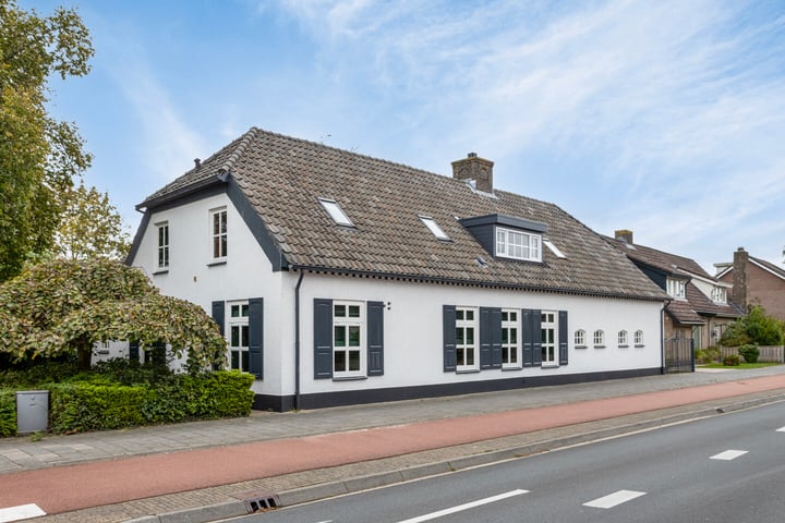 Hout oost 12 in Geldrop foto
