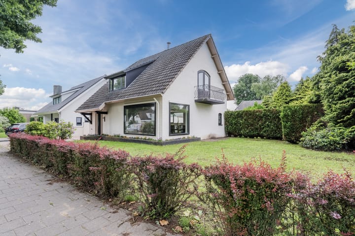 Houterbrugweg 8 in Geldrop foto