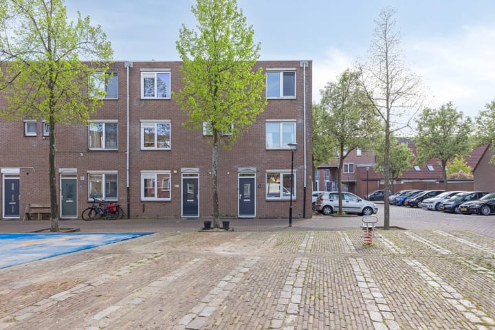 Houthavenplein 12 in Dordrecht