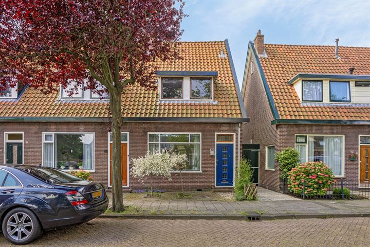 Houtkade 10 in Wormerveer foto