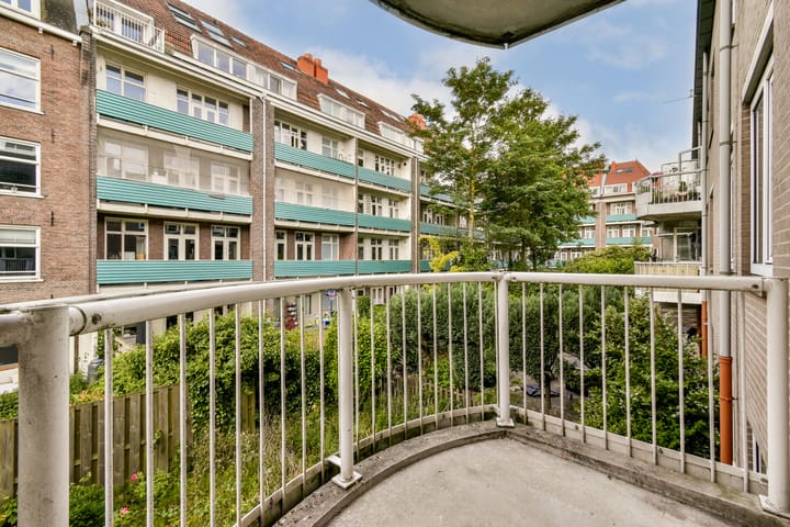 Houtrijkstraat 231 in Amsterdam foto