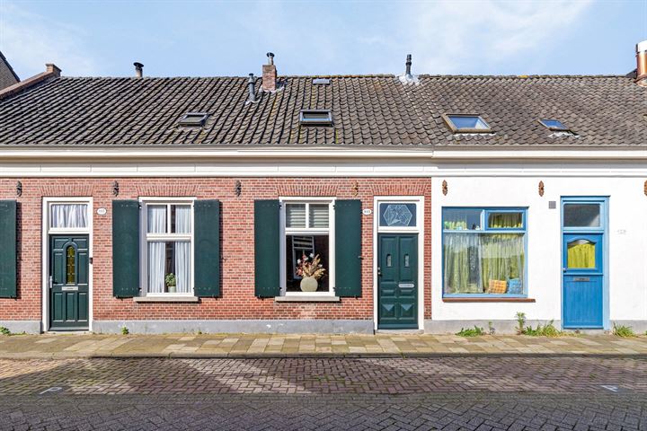 Houtstraat 111 in Tilburg foto