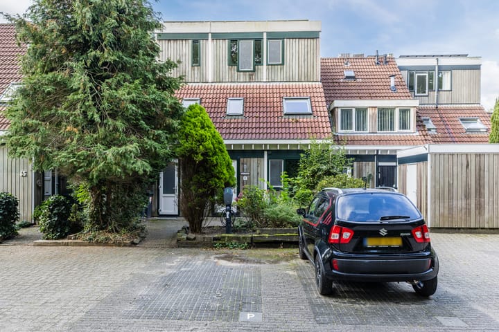 Houtwijkerveld 64 in Hoofddorp