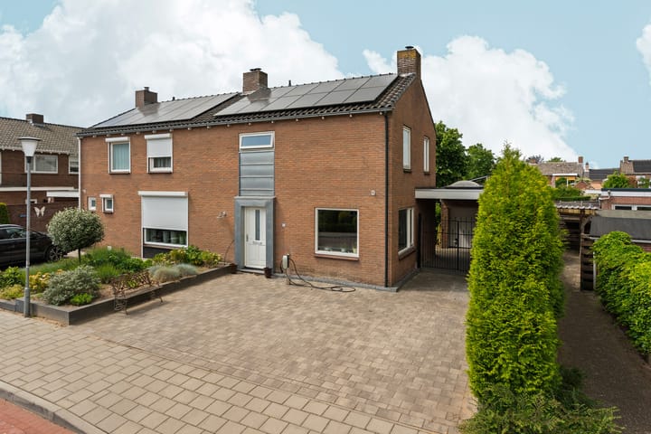 Hövelstraat 2 in Beek foto