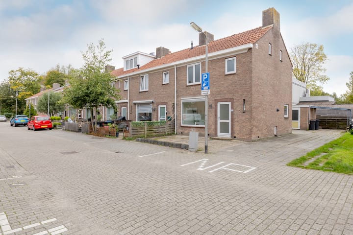 Hugo de Grootstraat 116 in Purmerend foto