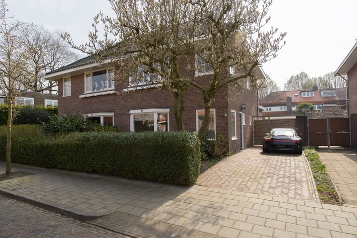 Hugo de Grootstraat 3 in Hilversum