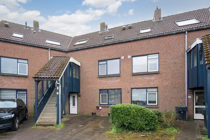 Hugo van Woerdenstraat 77 in Leiden foto