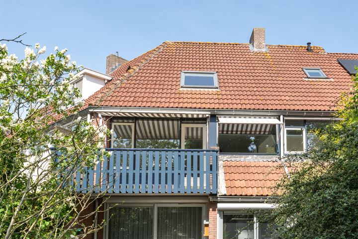 Hugo van Woerdenstraat 79 in Leiden foto