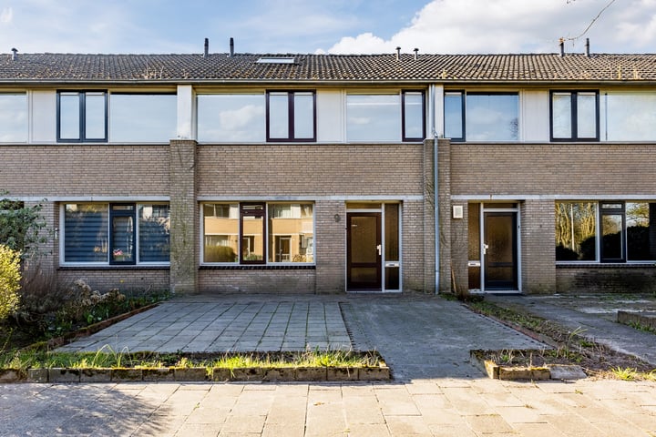 Hugo Wolfstraat 9 in Waalwijk foto