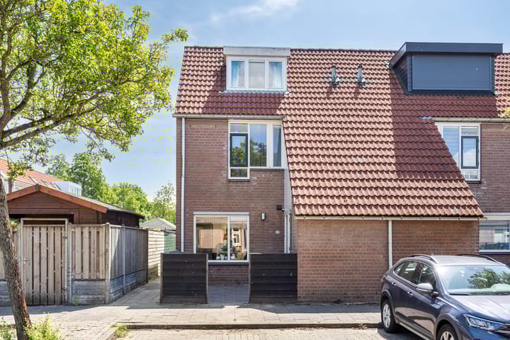 Huifkarstraat 30 in Purmerend foto