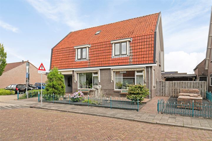 Huijgenlaan 10 in Bunschoten-Spakenburg foto
