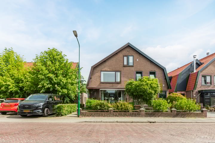 Huijgenlaan 42 in Bunschoten-Spakenburg foto