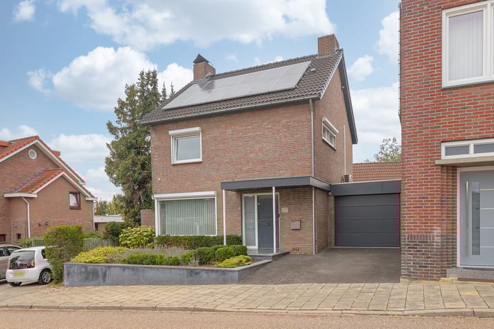 Huisbergerstraat 136 in Heerlen foto