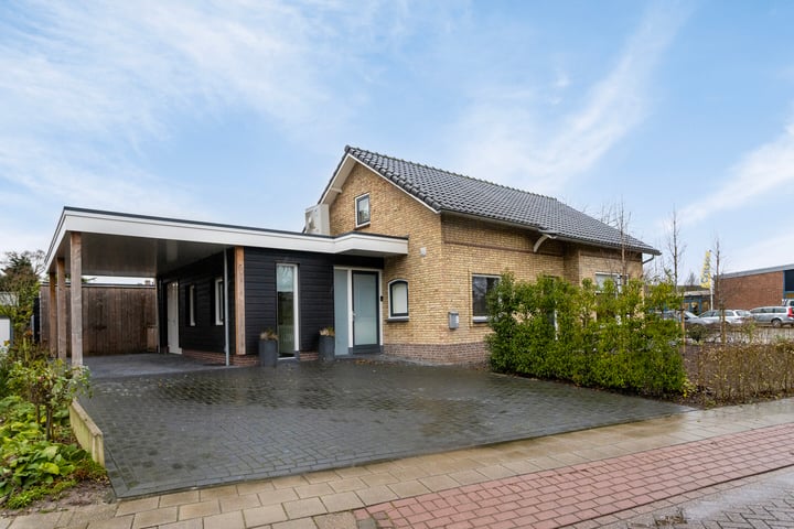 Huiswerf 9 in Andel foto