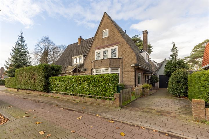 Huizerweg 65 in Bussum foto
