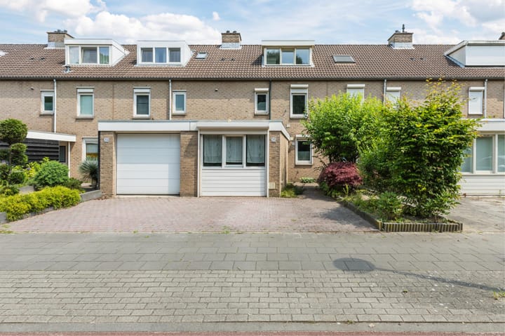 Huizingalaan 26 in Eindhoven foto
