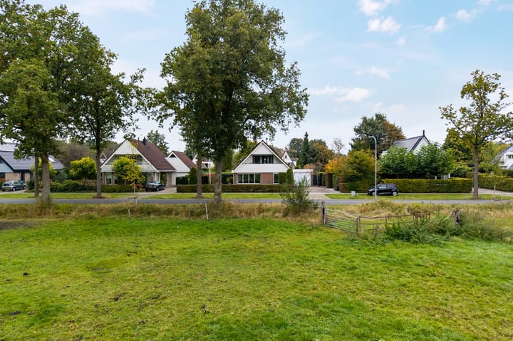 Hullenweg 31 in Roden foto