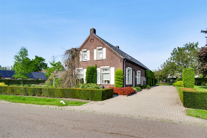 Hulsterdijk 22 in Weert foto