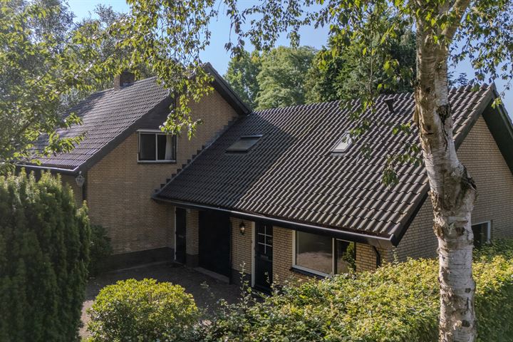 Hulsthof 7 in Nijkerk foto