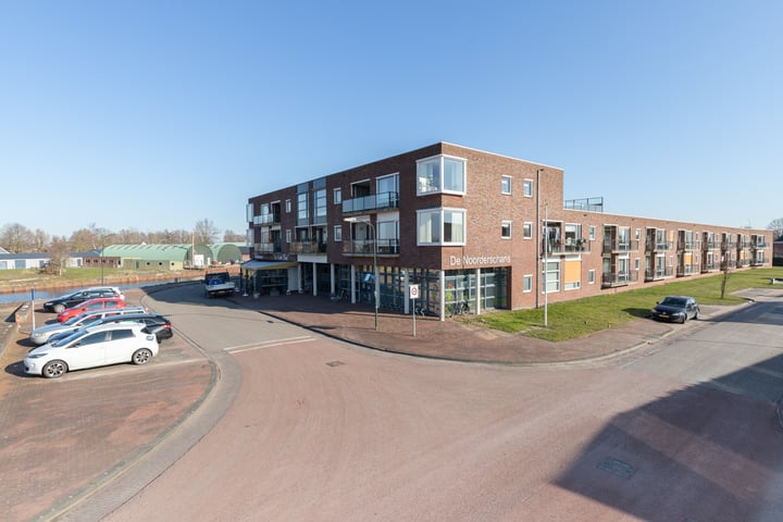 Hunsingokade 18 in Zoutkamp foto
