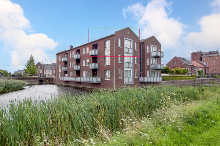 Huurdemanskamp 22 in Bunschoten-Spakenburg foto