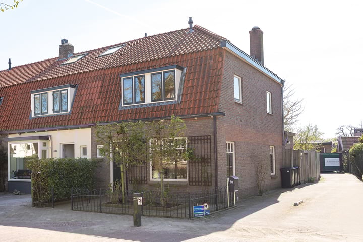 Huygensstraat 52 in Hilversum