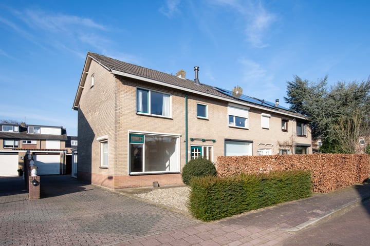 Huygensstraat 6 in Putten foto