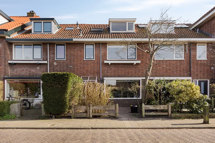 Hyacinthstraat 11 in Voorschoten foto
