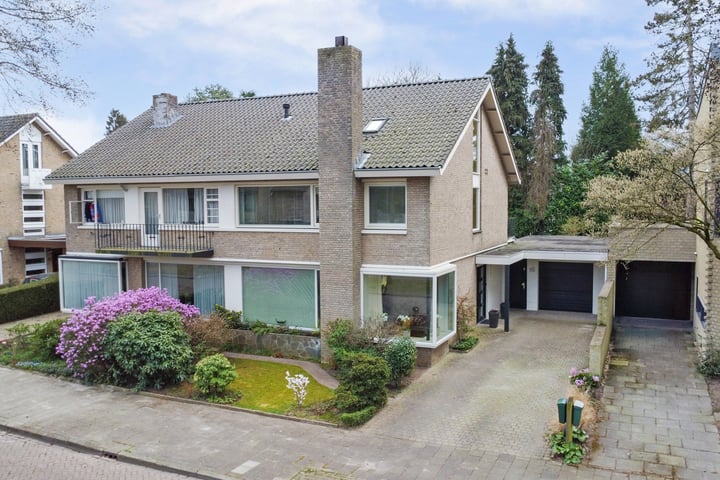 Icaruslaan 18 in Eindhoven foto