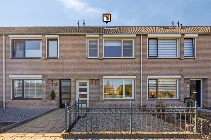 Iepenberg 75 in Roosendaal foto