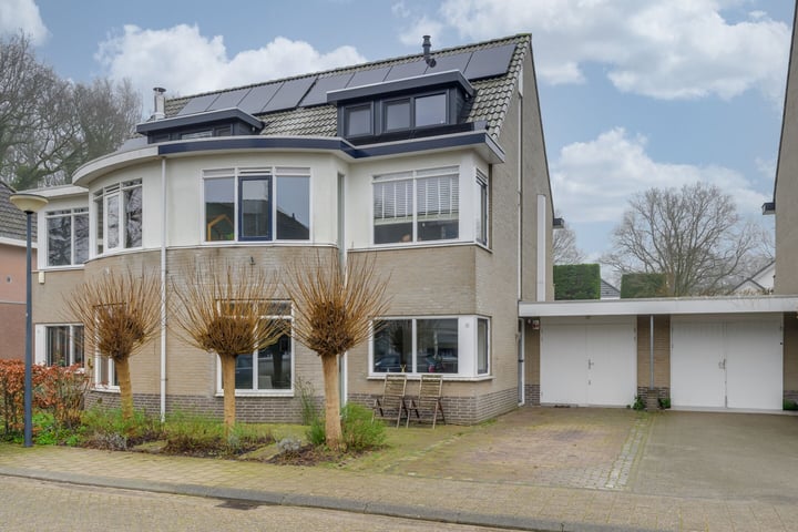 Iependreef 6 in Ulvenhout foto