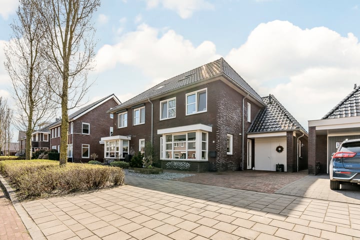 Iepenlaan 25 in Rouveen foto